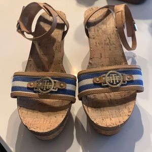 Slight wore but still great looking, womens wedges. Just in time for 4th of July